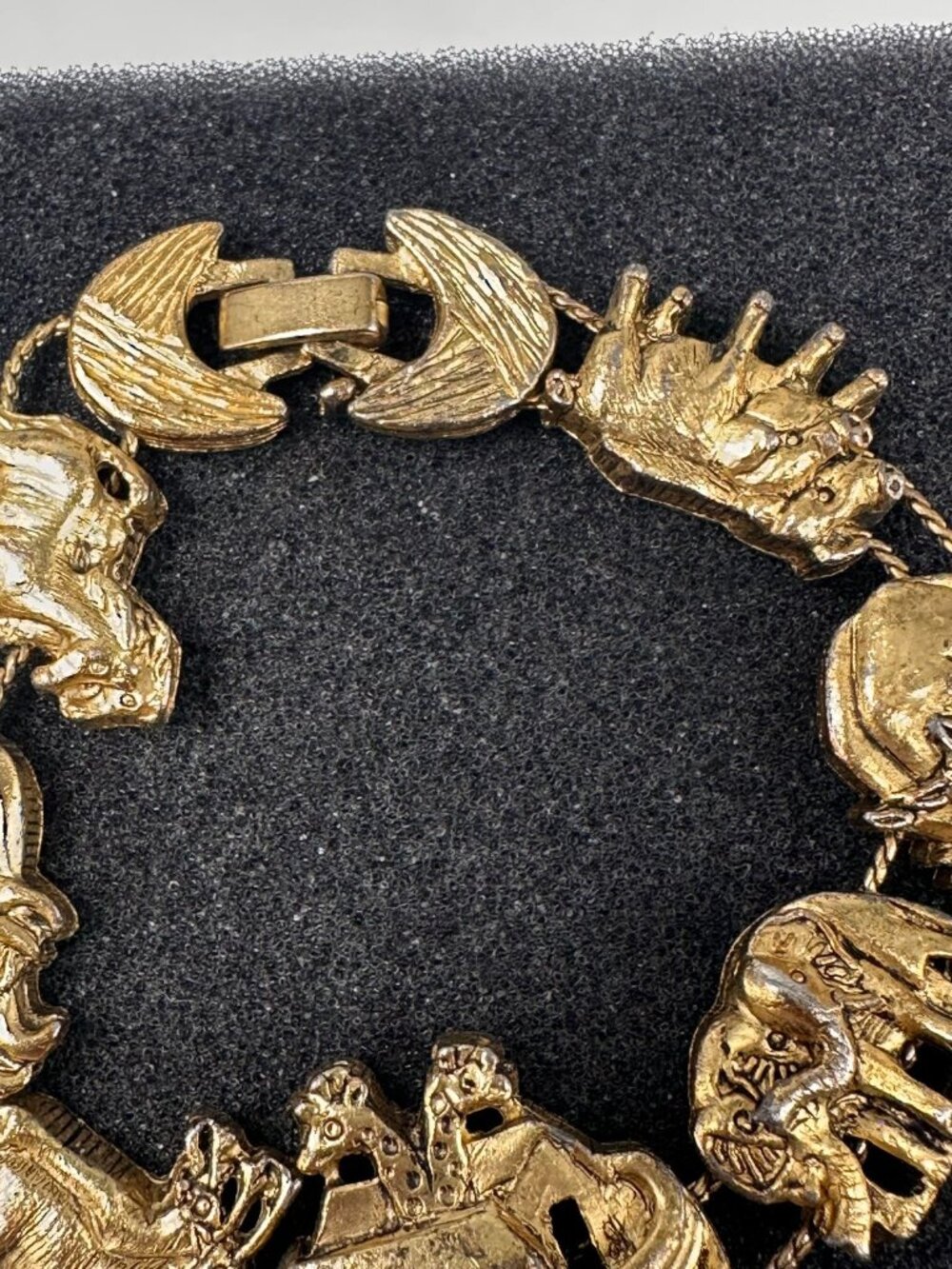 Vintage Noah Arks Bracelet Gold Tone Sliding Charms Bergdorf Goodman 7.25" - Picture 6 of 13